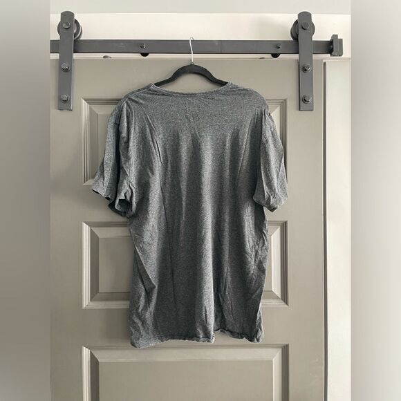 Men’s Calvin Klein Tshirt - Picture 4 of 4